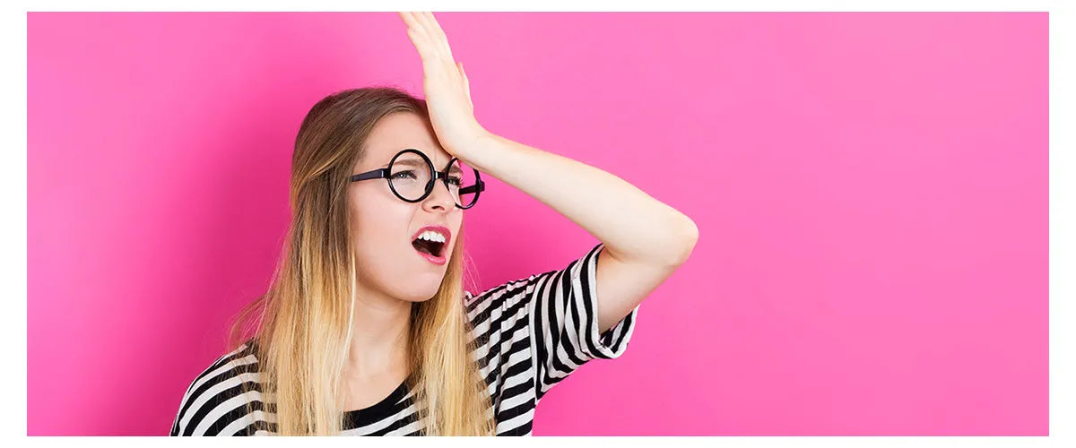 Brushing your teeth when out and about without toothpaste or a toothbrush